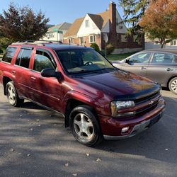 2006 Chevy trailblazer clean carfax