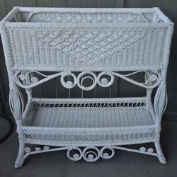 Vintage Wicker Rattan Plant Planter Stand Shelf White 