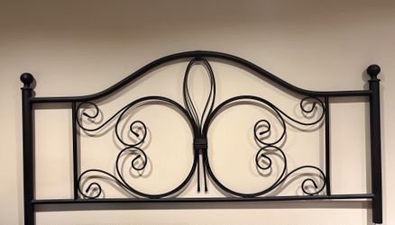 Black Metal Full-Sized headboard