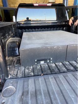 Tuffy locking truck bed box