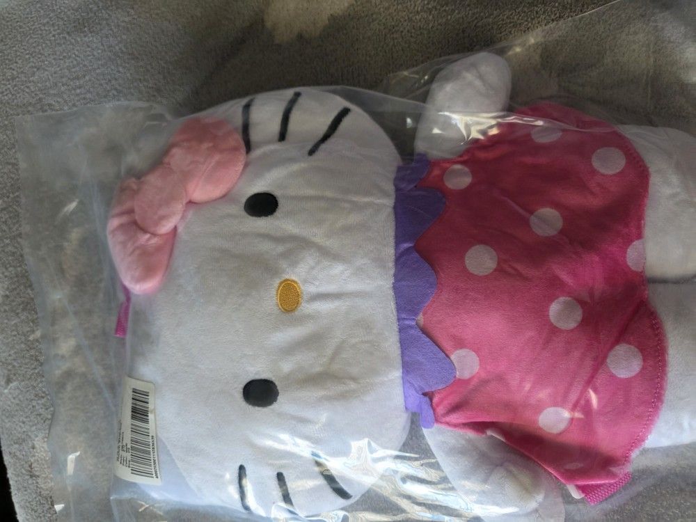 Hello Kitty Plushy Backpack