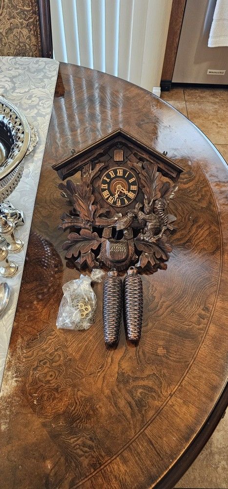 Cuckoo Clock Germany Black Forest Wood Vintage / Antique / Decorative / Home Decor / Collectible / Memorabilia / Man Cave / Furniture / Living Room