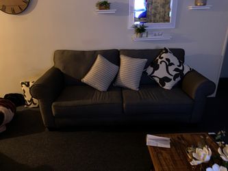 Couch set