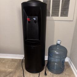 Water Dispense With Gallon