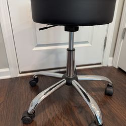 Swivel Medical Stool – Chrome Base – Great Condition!