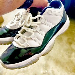 Jordan 11s 