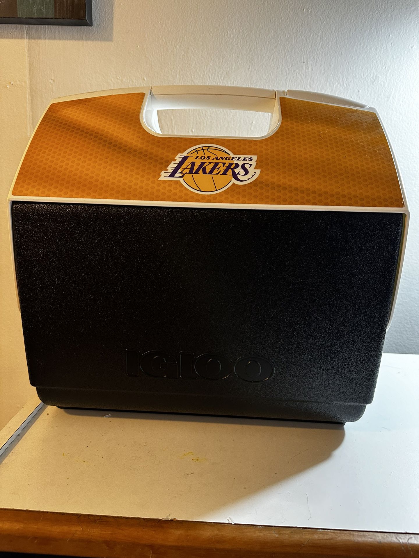 Lakers Igloo Cooler