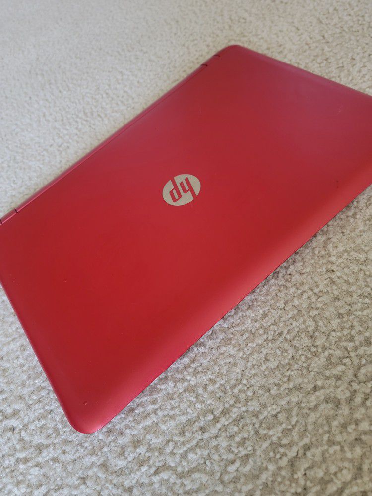 HP PAVILION NOTEBOOK 17" LAPTOP WINDOWS 11  1TB HD /6GB RAM AMD PROCESSOR/ CHARGER INCLUDED
