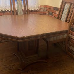 Vintage Dining Table And 6 Chairs 