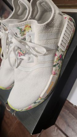 Women's Adidas NMD Size 7.5