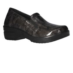 Easy Works by Easy Street Leeza Women’s Slip Resistant Clog Work Shoes