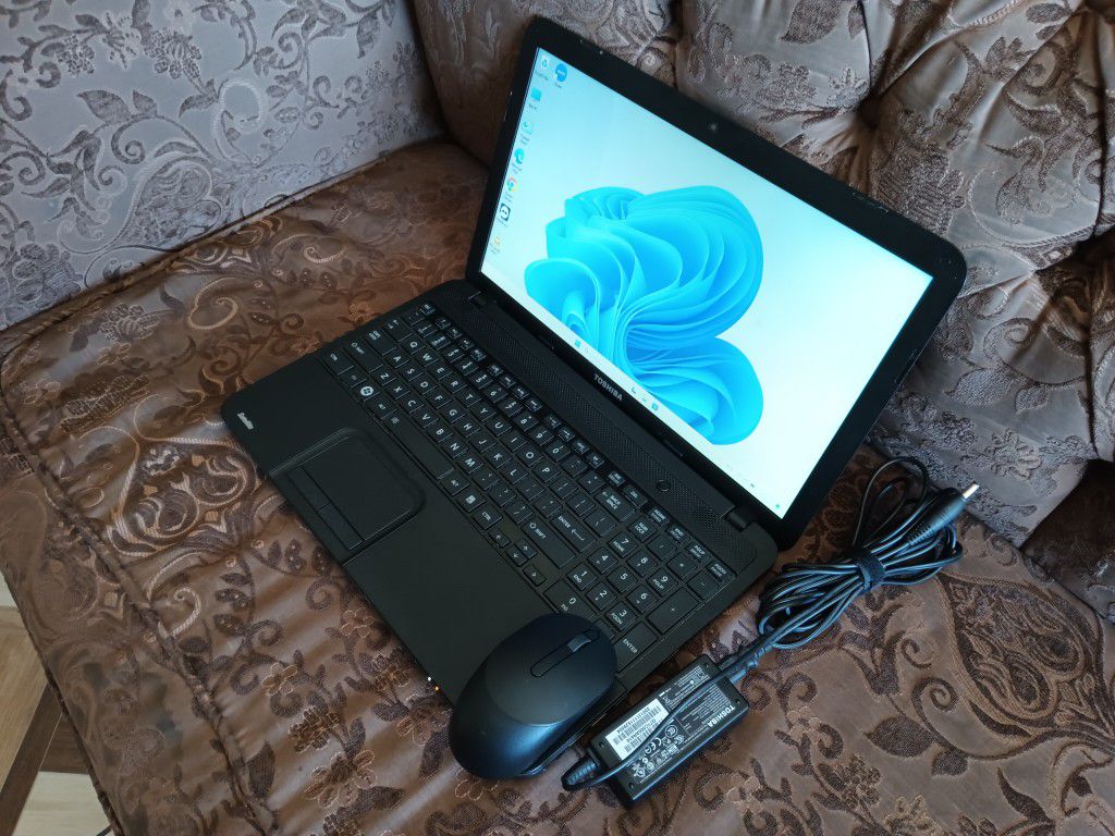Laptop Toshiba Core i3 Especial Para Estudiantes 