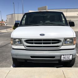 2002 Ford E-350