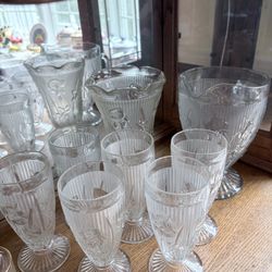 Vintage Jeanette-Herringbone &Iris Pitcher/Tumblers