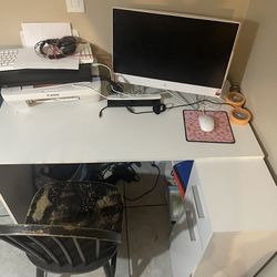 White L Shaped Desk