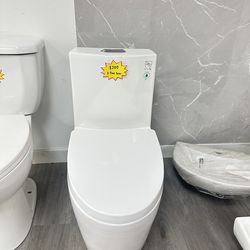 One piece toilet