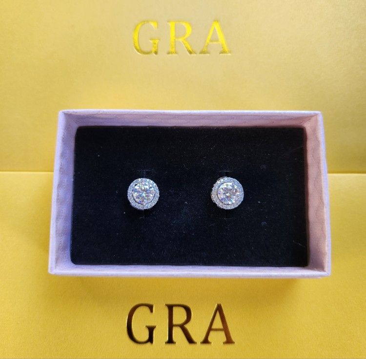 VVS1 MOISSANITE DIAMOND EARRINGS