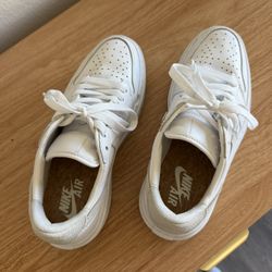 Women's Air Jordan Retro 1 Elevate Low Size 6.5