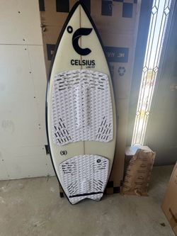 Exclusive Celsius RONIX WAVE SURFER