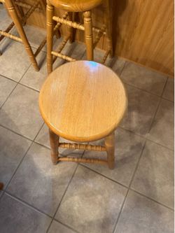 3 barstools