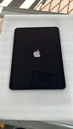 Ipad Pro 11 Inch Wi-Fi Second Generation 128 Gb Good Condition