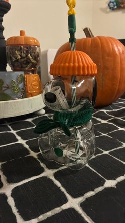 Starbucks x Peanuts Snoopy Glass Cup