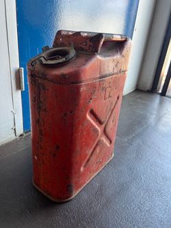 Vintage Steel Jerry Can / Gas Can – Military Style – Great Patina