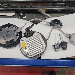 2013 TO 2016 LEXUS RX350 HEADLIGHT XENON HID LAMP BALLAST ASSEMBLY WITH BULBS D5S FACTORY OEM  USED