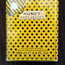 NEW & SEALED " MARC JACOBS HONEY 3.3OZ WOMAN'S PARFUM SPRAY 40$