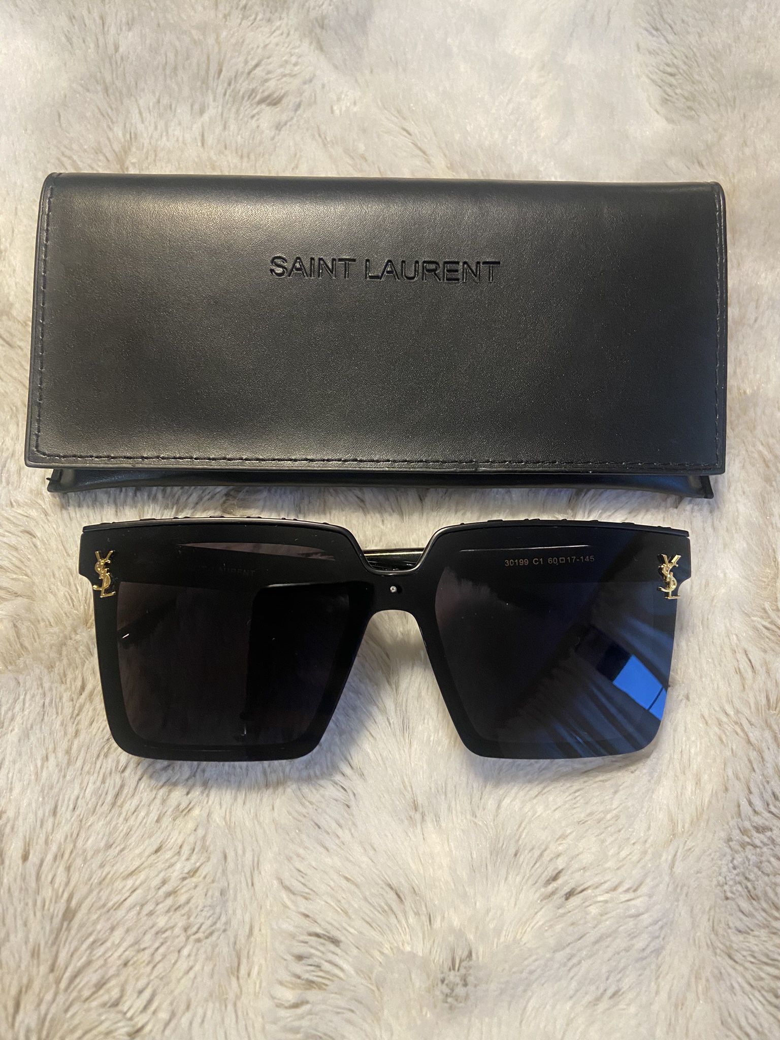 2023 LOUIS VUITTON Cyclone Unisex SUNGLASSES for Sale in Hayward, CA -  OfferUp