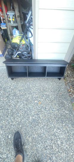 Wall shelf