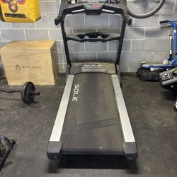 Sole F80 Treadmill