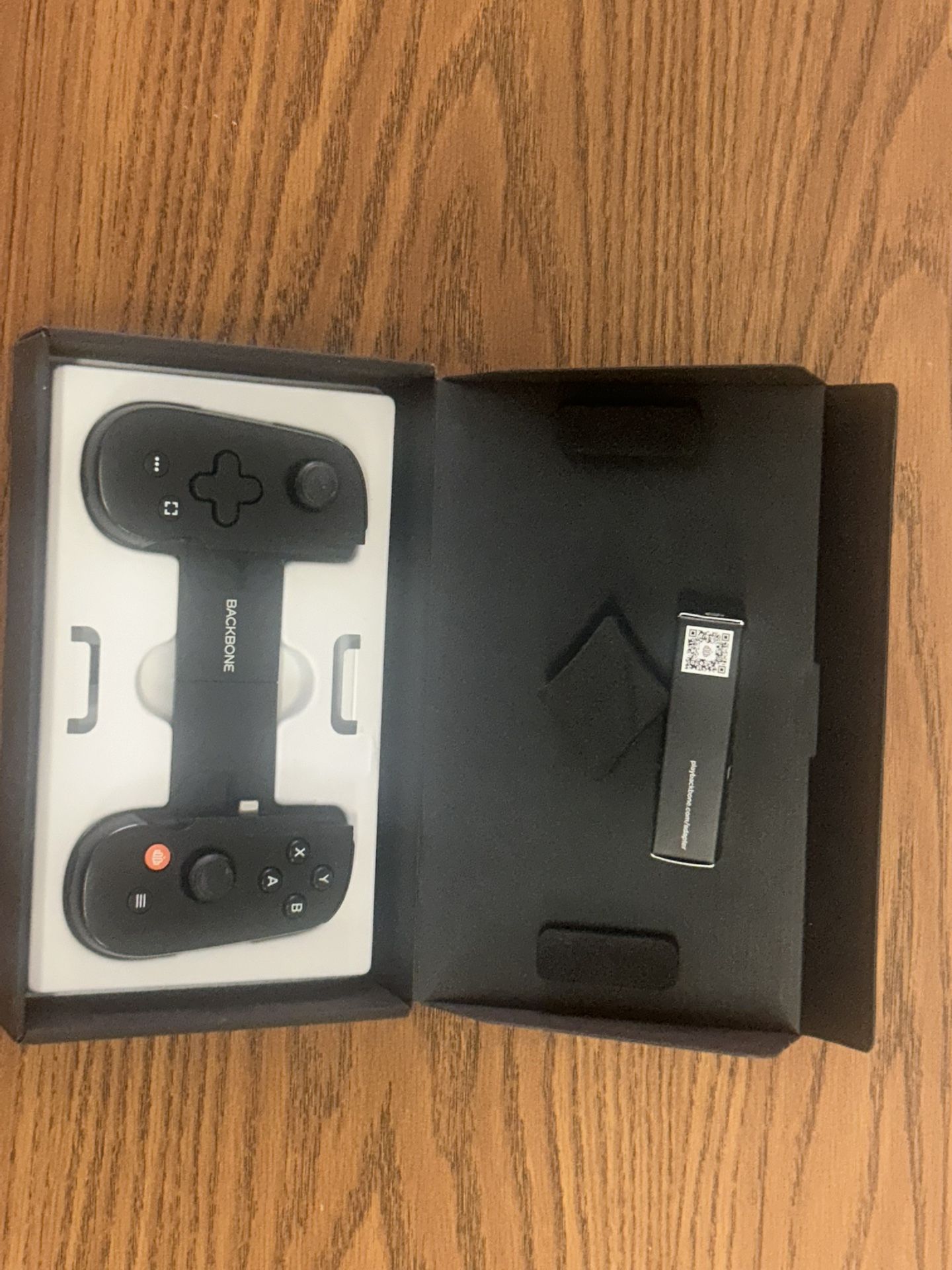 Backbone One Mobile Gaming Controller – Like New in Box