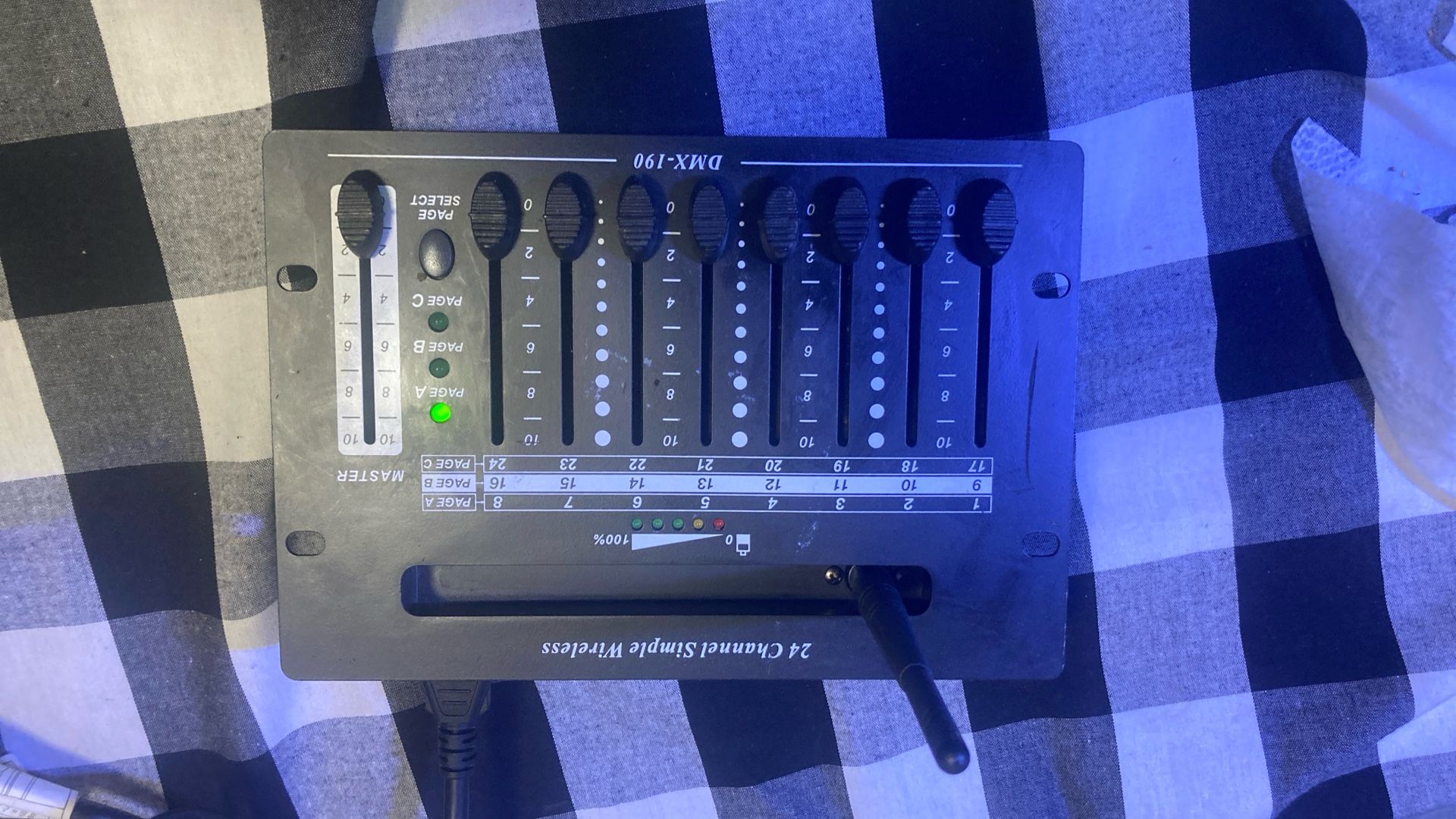 V-Show DMX-190 lighting controller