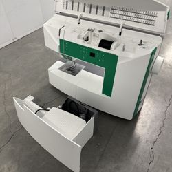 Husqvarna Viking Jade 20 Sewing Machine