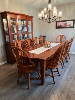 Table and Hutch