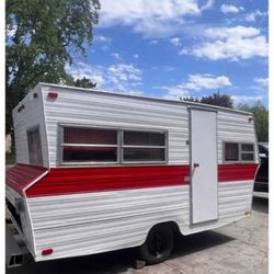1972 ARISTOCRAT Vintage Travel Trailer