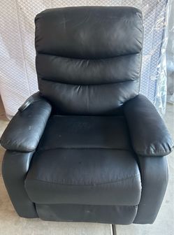 Massage recliner