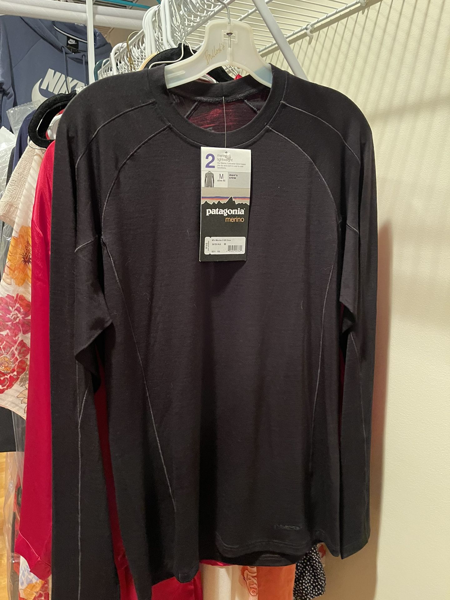 New! Patagonia Merino 2 Lightweight Men's Medium Crew