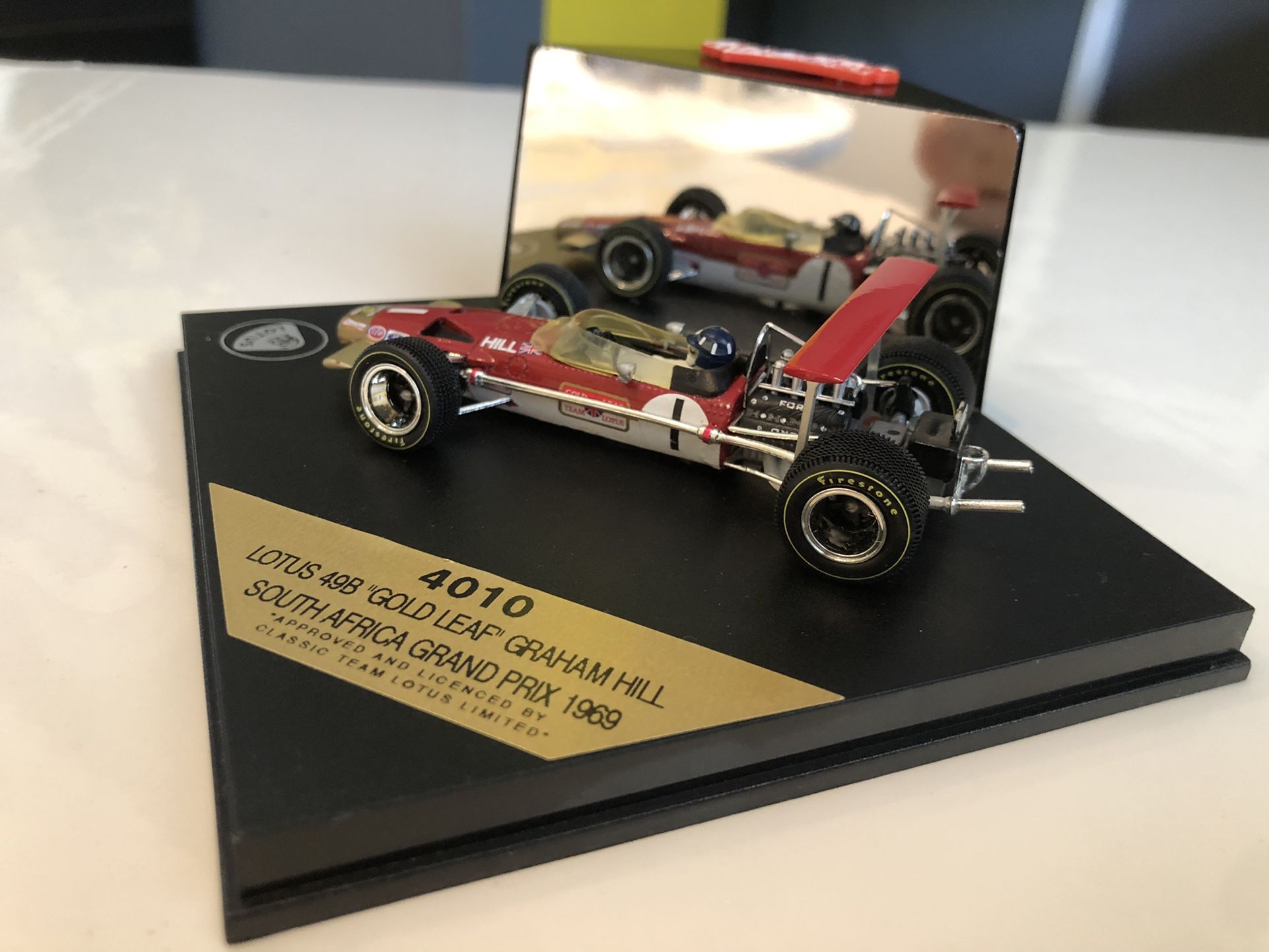 Quartzo 1/43 Scale Collector Diecast Collector 4010 Lotus 49B Gold