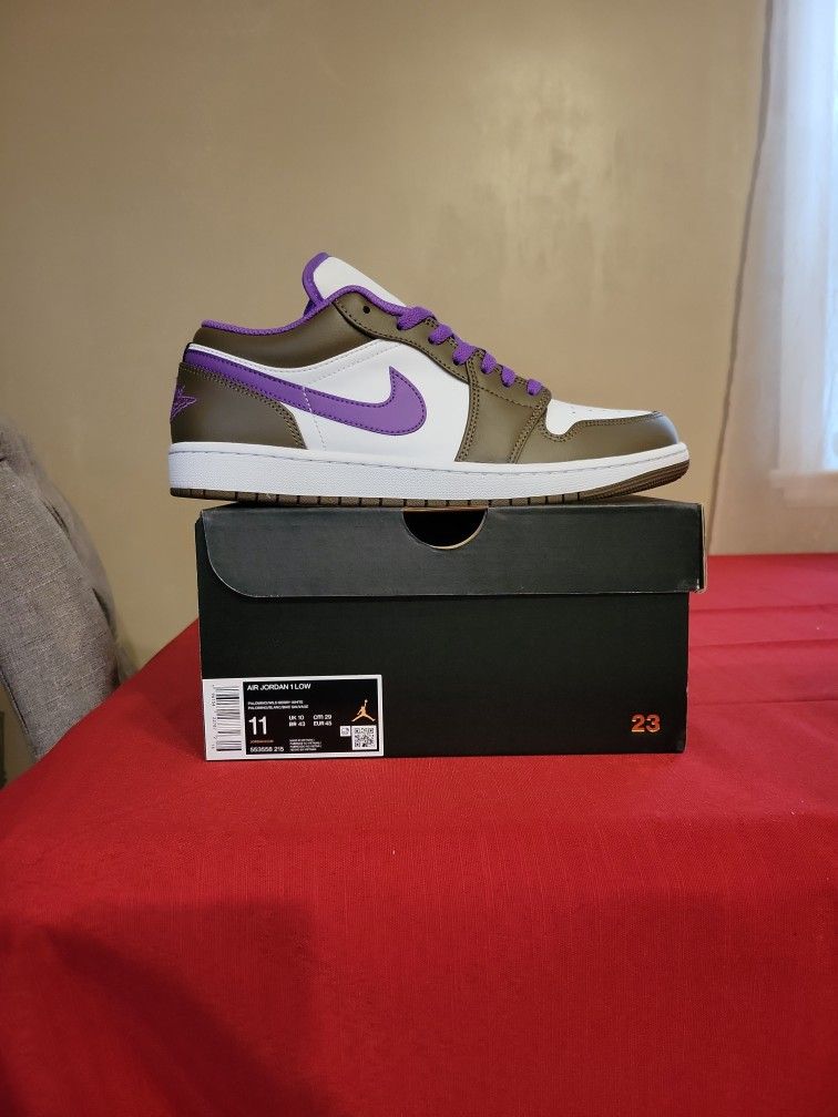Air Jordan Low, Men Size 11
