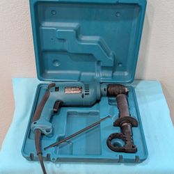 Makita HP1621F Corded Hummer Drill with a Caring Case 