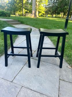 Black solid wood bar stools (24”)