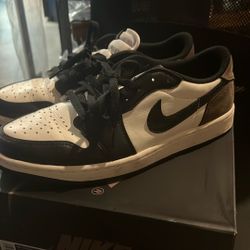 Jordan 1 Dark Mocha sz9.5