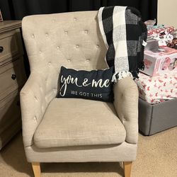Accent Chair 