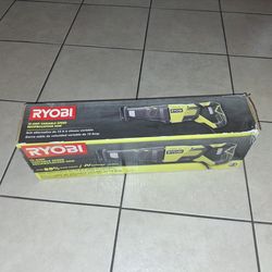RYOBI Saw