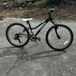 Trek 24 Inch Mountain Bike 