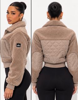 Beige Sherpa jacket (small-medium)