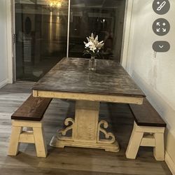 Dining Table Vintage