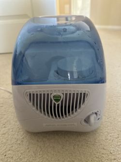 Vicks Filtered Cool Moisture Humidifier